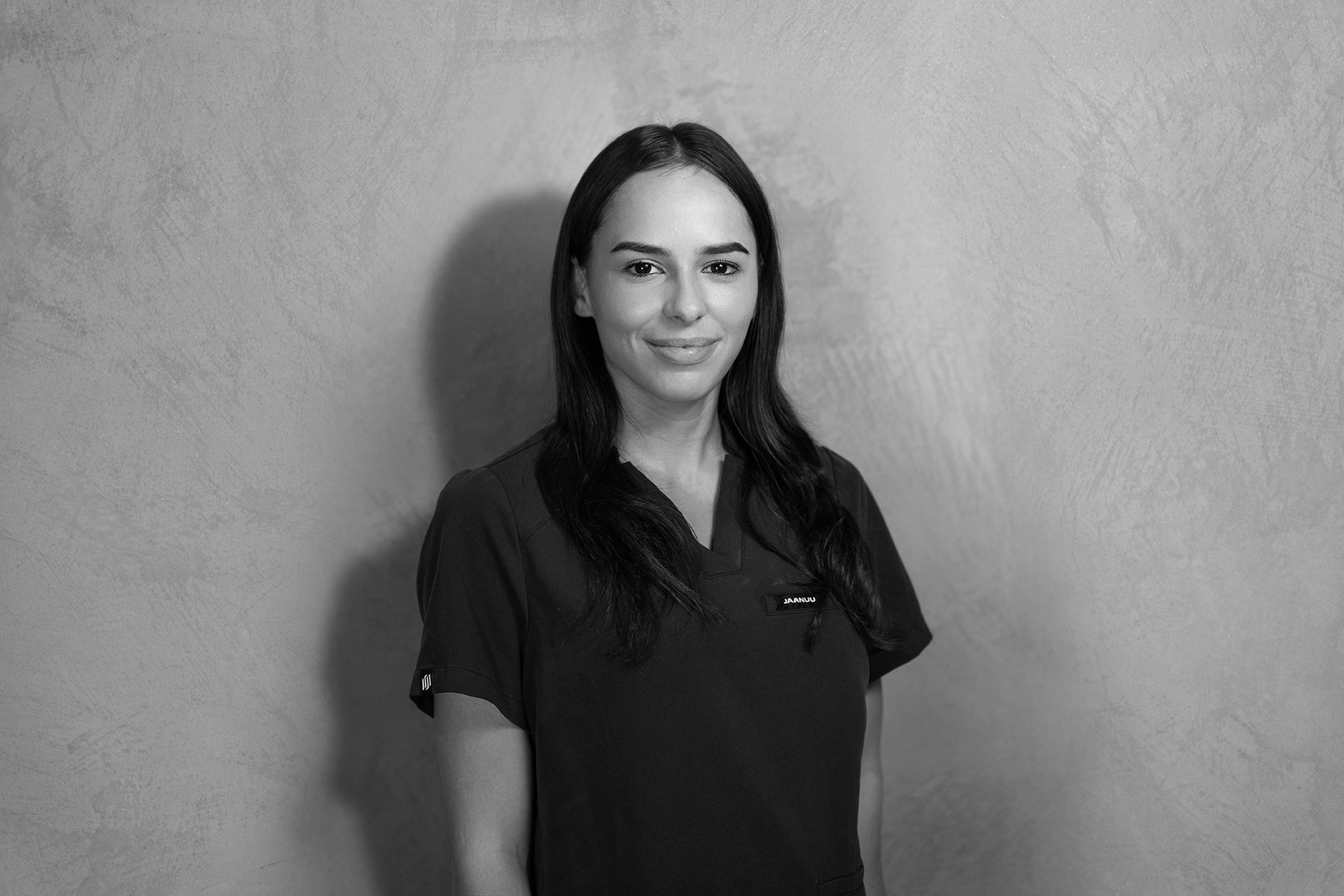 Laura Shabani – Kern Steck Implantologie Waiblingen